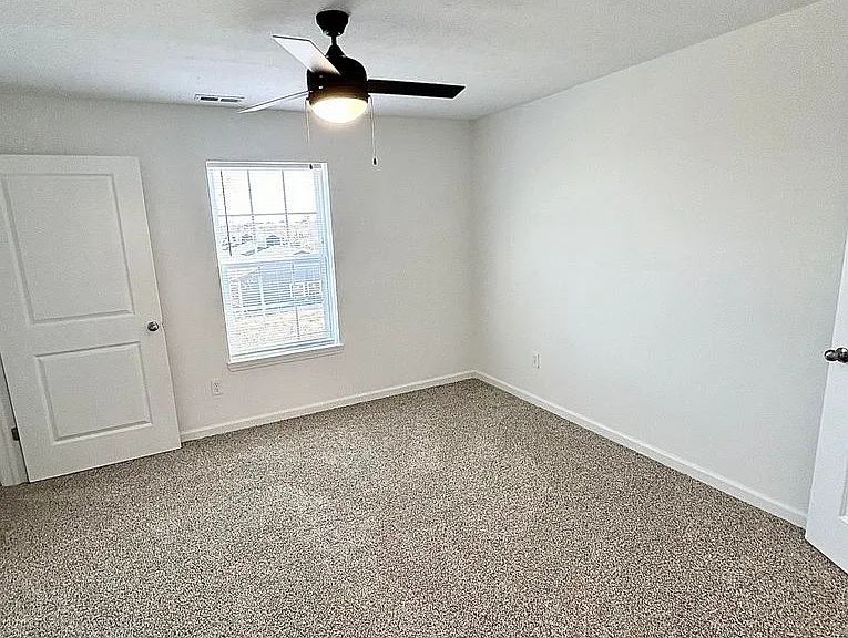 Sagamore Winds Apartments — Photo 43