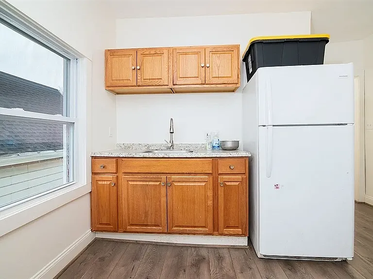 81 Gilbert St — Photo 4