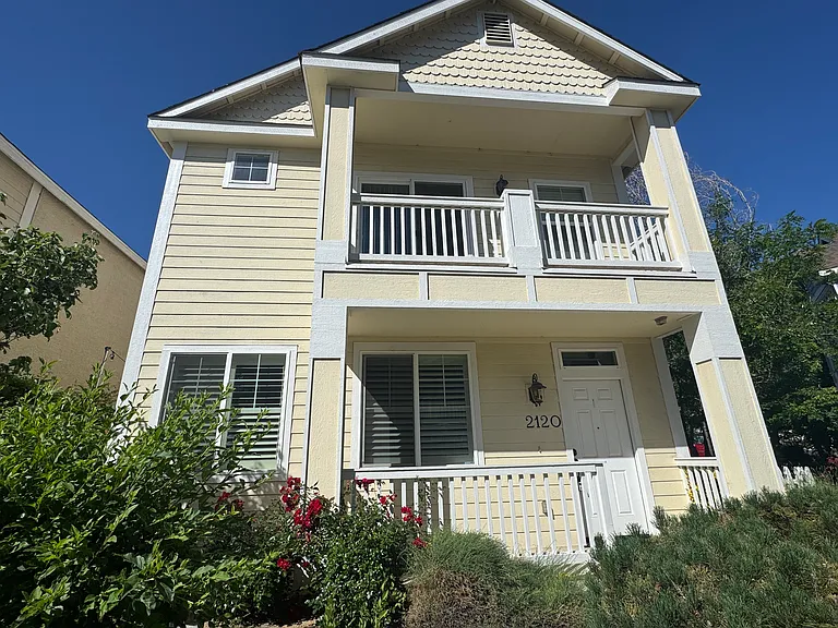 2120 Virginia Lake Way — Photo 1