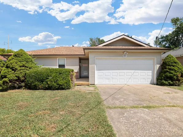 3921 W Young Street, Springfield, MO 65803