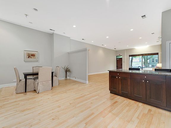 5th image of 2232 W Belmont Ave Ste 1