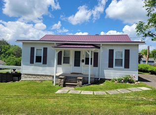 405 Hayes St, Windber, PA 15963