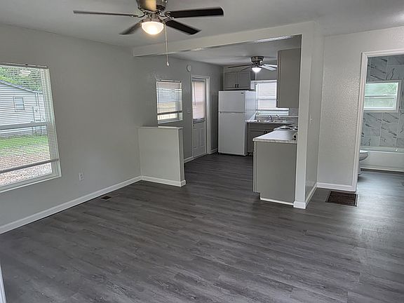 4th image of 811 Merridale Ave