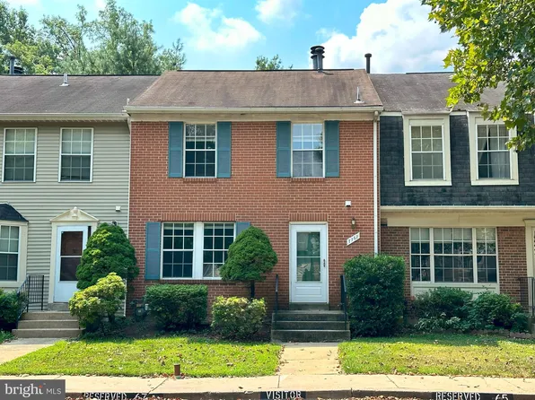 7767 Hiawatha Ln, Rockville, MD 20855