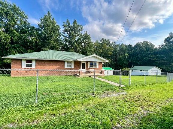 5th image of 281 Harrison Rd