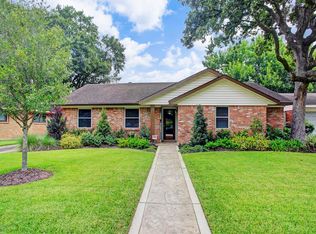 2311 Willowby Dr, Houston, TX 77008
