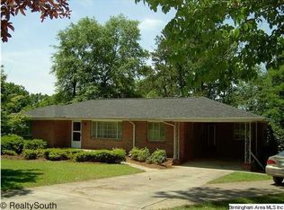 402 Seminole Ln, Trussville, AL 35173