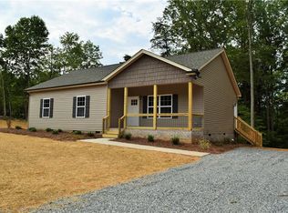 8916 Blue Hill Dr, Belews Creek, NC 27009