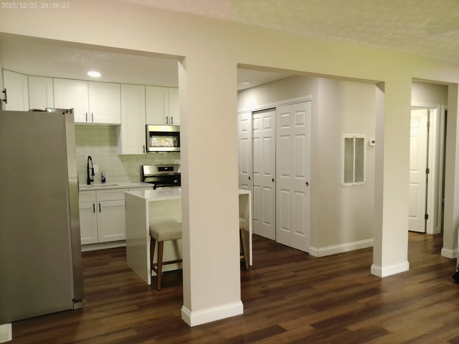 4 bed, 1208 sqft, $1,700 — Photo 2