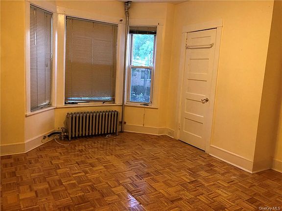 2nd image of 26-28 Franklin Ave #L1