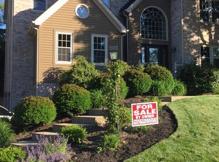 806 Wyngold Dr, Pittsburgh, PA