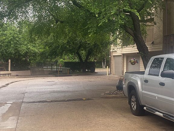 2nd image of 4777 Cedar Springs Rd APT 5B