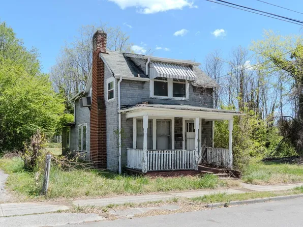 216 Chapman St, Salem, VA 24153