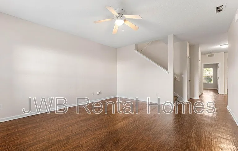 3330 Rayford St — Photo 10