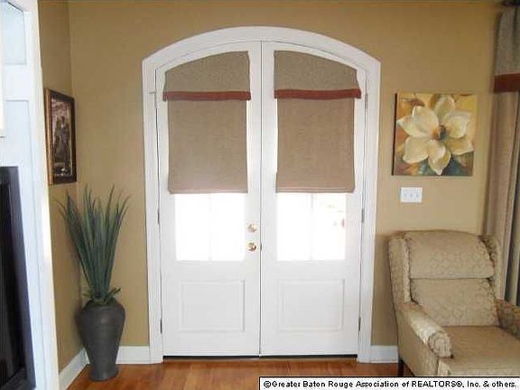 3rd image of 32828 Briar Oak Dr