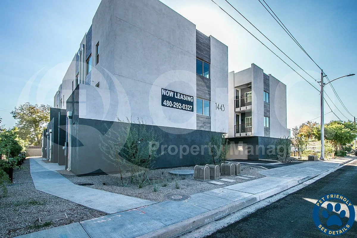 3 bed, 3.5 bath, 1980 sqft, $2,550 — Photo 1