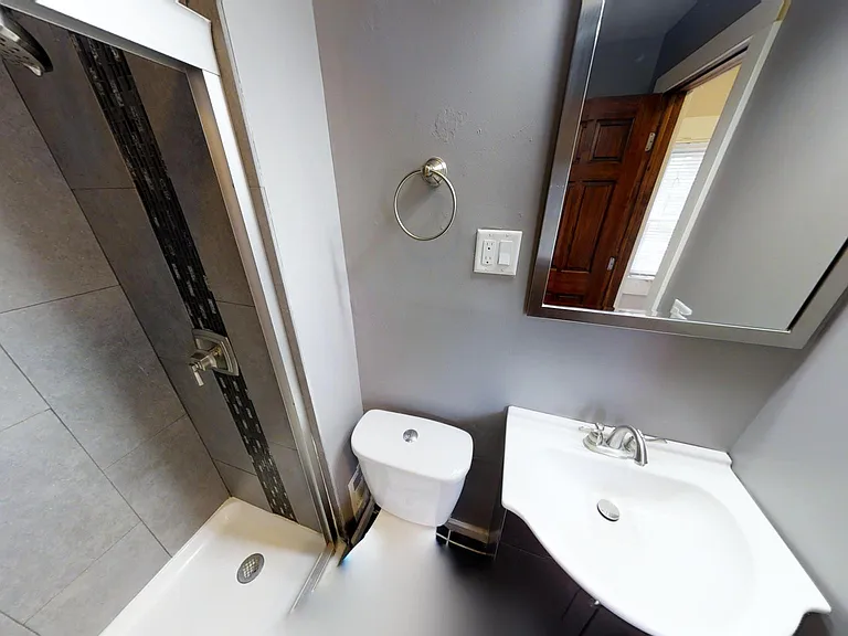 120 Lorraine Ave — Photo 12