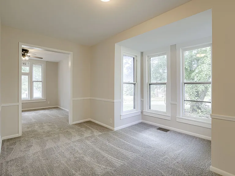 1003 S 42nd St — Photo 20