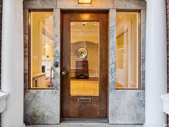 3rd image of 3631 Jackson St