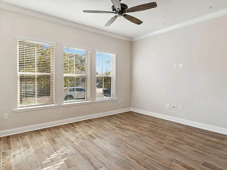 247 Beech St — Photo 8