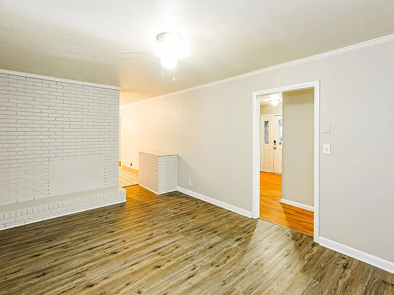 758 Denning Pl — Photo 5