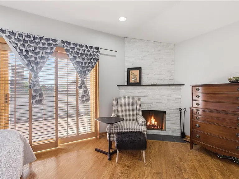 629 W Briar Pl #3W — Photo 15