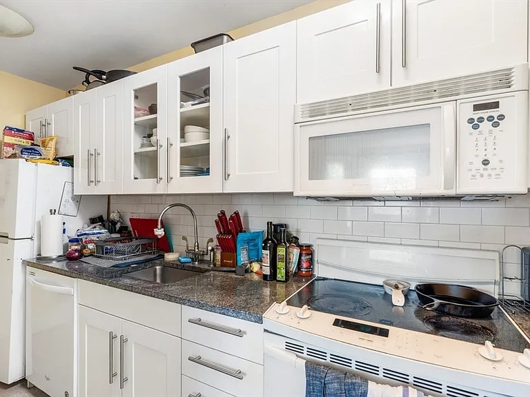 373 Commonwealth Ave #501 — Photo 3