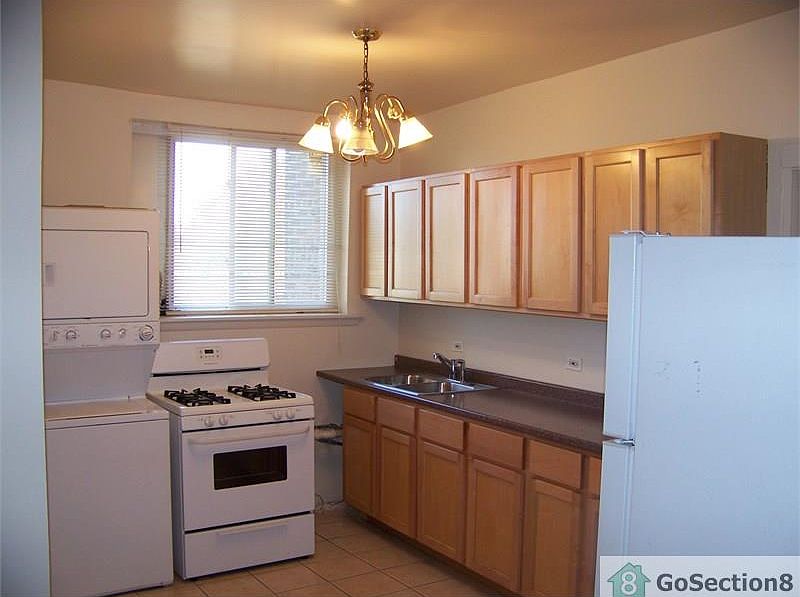 2nd image of 8012 S Essex Ave APT 3