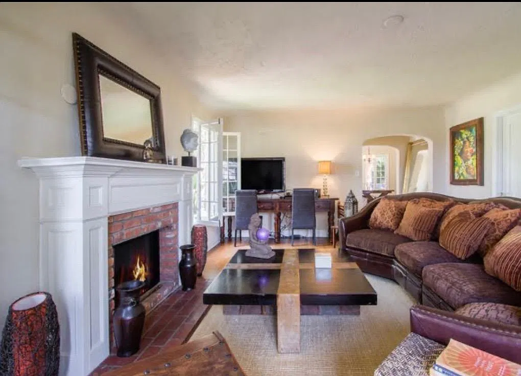 2 bed, 1236 sqft, $6,200 — Photo 4