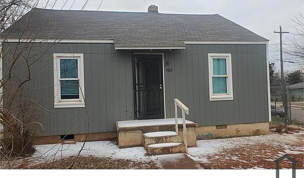 1st image of 1422 NE 27th St
