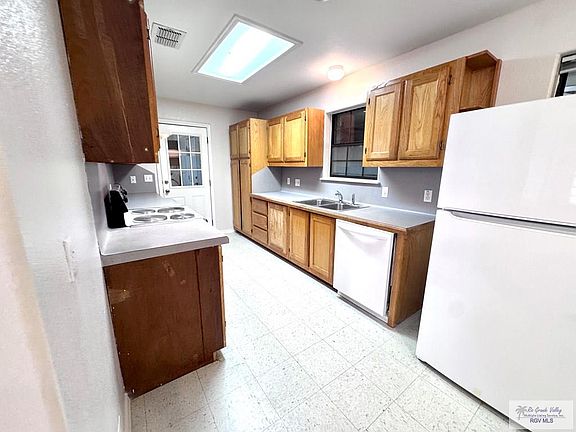 4th image of 825 Line 17 Rd