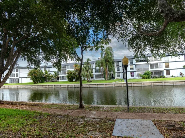 8360 Sands Point Boulevard #G306, Tamarac, FL 33321
