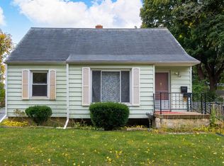 710 Lochhead Ave, Flint, MI 48507