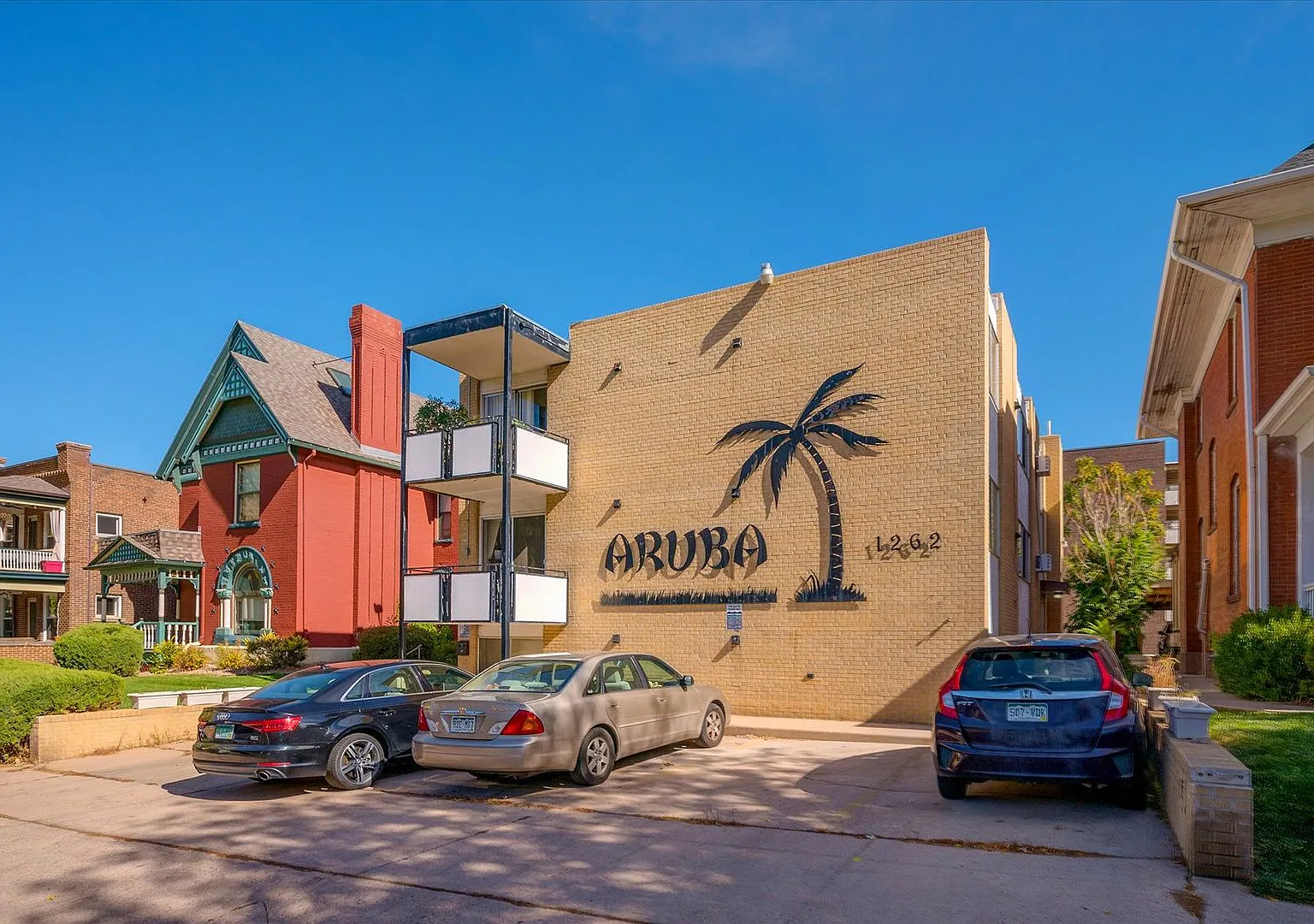 Aruba Apartments — Photo 4