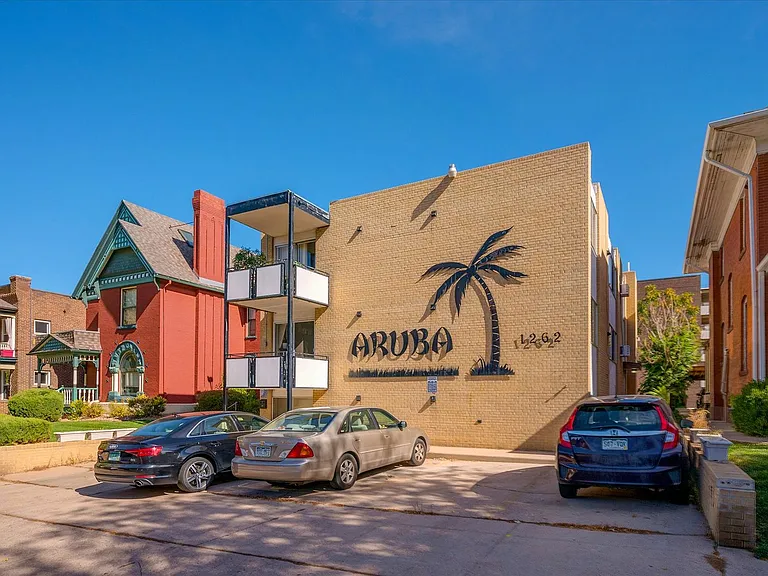Aruba Apartments — Photo 30