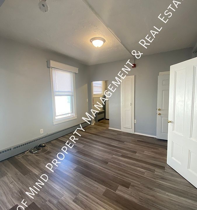 2nd image of 30 Bellevue Ave APT 3
