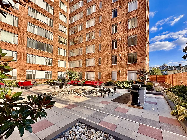 Connecticut Park Apartments — Photo 22