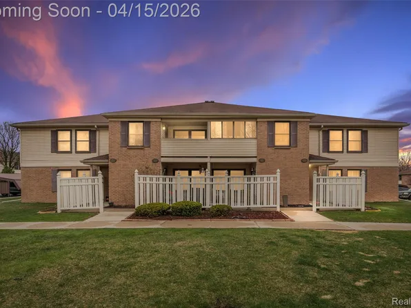 19567 Northridge Dr, Northville, MI 48167