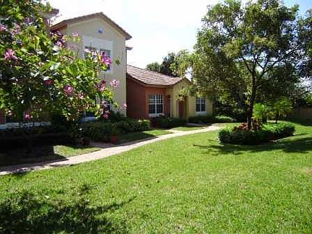 3rd image of 1477 Villa Juno Dr N