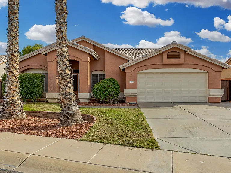 15221 N 87th Dr — Photo 1
