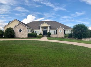 101 Whispering Brook Dr, Nicholasville, KY 40356