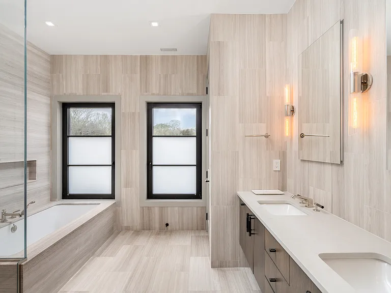 471 Sagaponack Rd — Photo 12