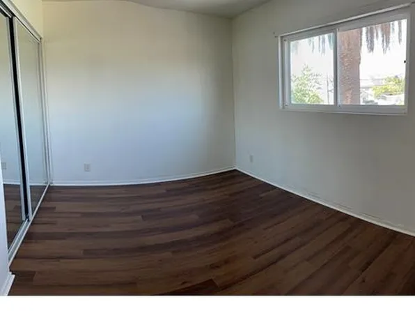 390 W 1st St #6, San Pedro, CA 90731