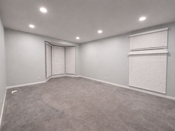 3359 S Indiana Ave #2