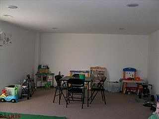 1st image of 20 Erica Dr