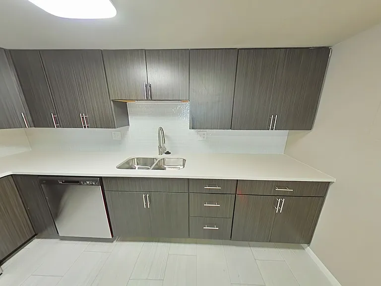 Woodland Reserve Apartments — Photo 48
