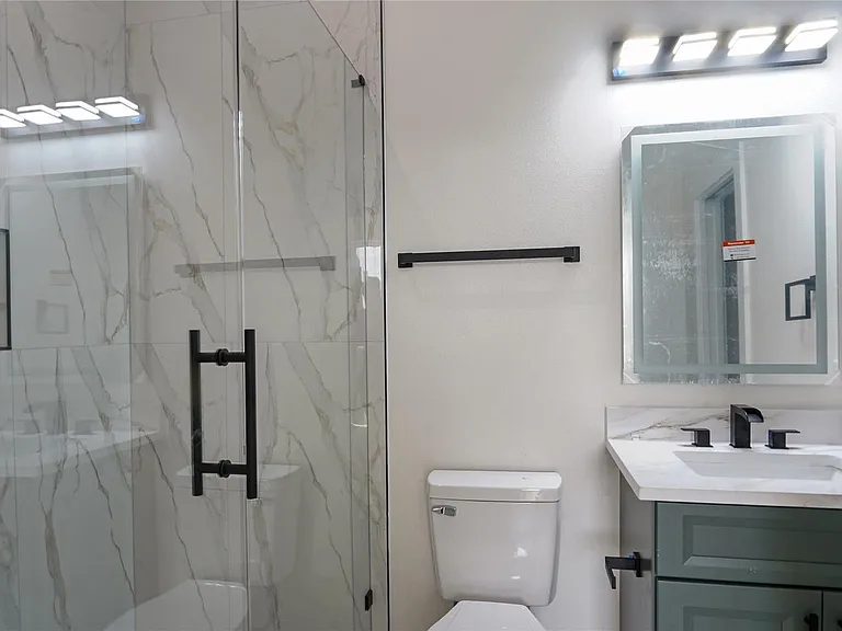 1315 Knight St #2 — Photo 10
