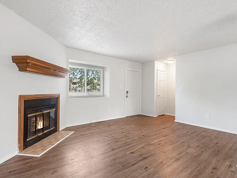 1707 E Walnut Lawn St — Photo 20