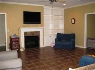 1712 Steele Rd, Starkville, MS 39759