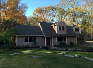 765 Hixbridge Rd, Westport, MA 02790